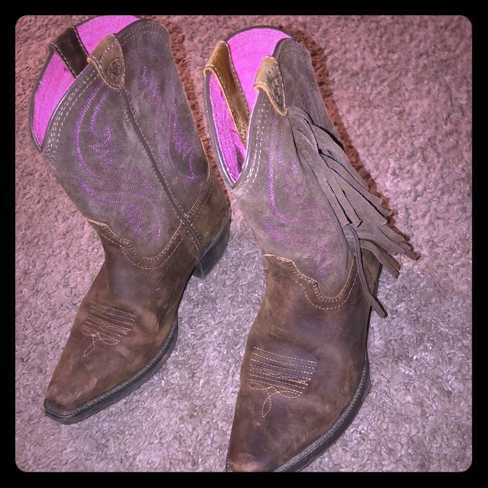 Cowgirl boots Ariat